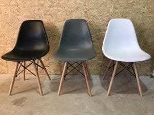 Stoel Sergei - imitatie Eames DSW stoel zwart grijs wit- afrit 29