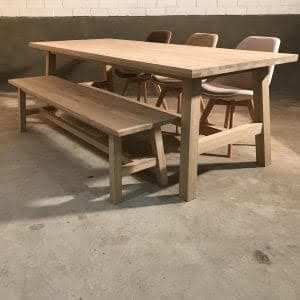 Afrit 29 - Blue Label - Tullholmen eetkamertafel en eetkamerbank met stoelen