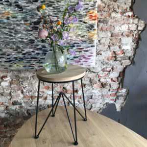 VARBERG - H50 - kruk met metalen frame - 02 - www.afrit29.nl