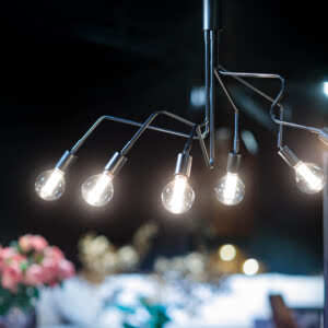 Hanglamp Viper 6 lichts sfeerfoto koel.