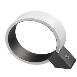 The Q tafellamp wit met een diameter van 30 centimeter.