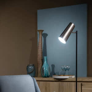 Brooklyn vloerlamp zwart en koper sfeerfoto 1.