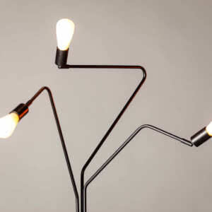 Vloerlamp Viper 3 lichts sfeerfoto beige.