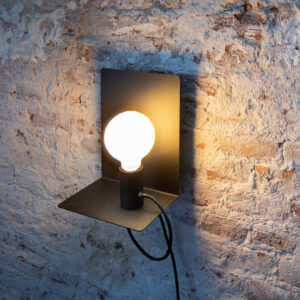 Magneto wandlamp zwart sfeerfoto 2.