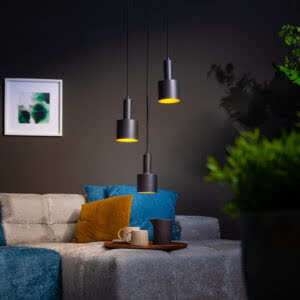 Hanglamp Sledge met 3 lichtbronnen foto dichtbij 1..