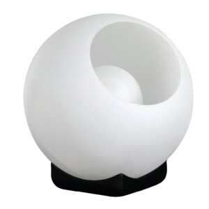 Tafellamp Orb Opaal bol met een diameter van 30 centimeter.