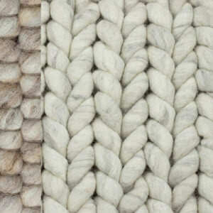 Vloerkleed Bari in de kleur 142 staal.