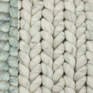 Vloerkleed Bari in de kleur 428 staal.