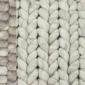 Vloerkleed Bari in de kleur 831 staal.