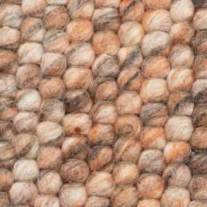 Vloerkleed in de kleur 21 staal.